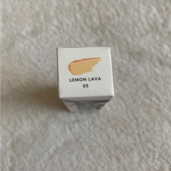 Fenty Beauty Gloss Bomb Heat Plumping Lipgloss Lemon Lava BNIB - Picture 2 of 9